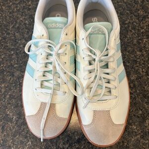 Adidas Women's White and Light Blue Sneakers